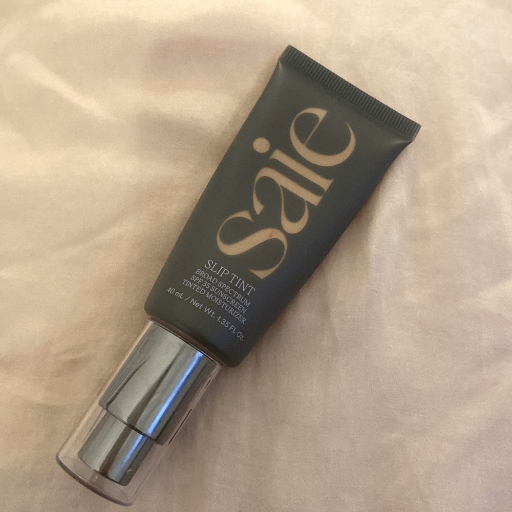Saie slip tint